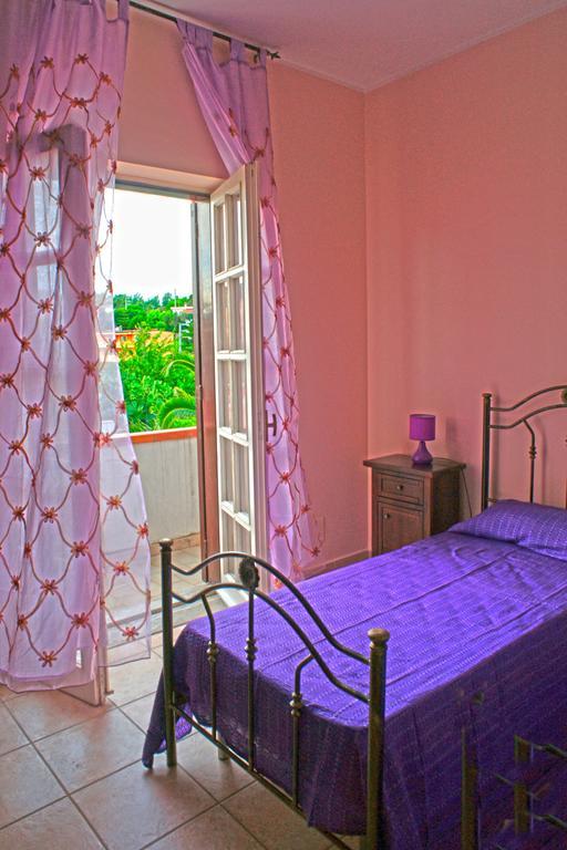 Bed and Breakfast La Casa Di Miro Catanzaro Habitación foto